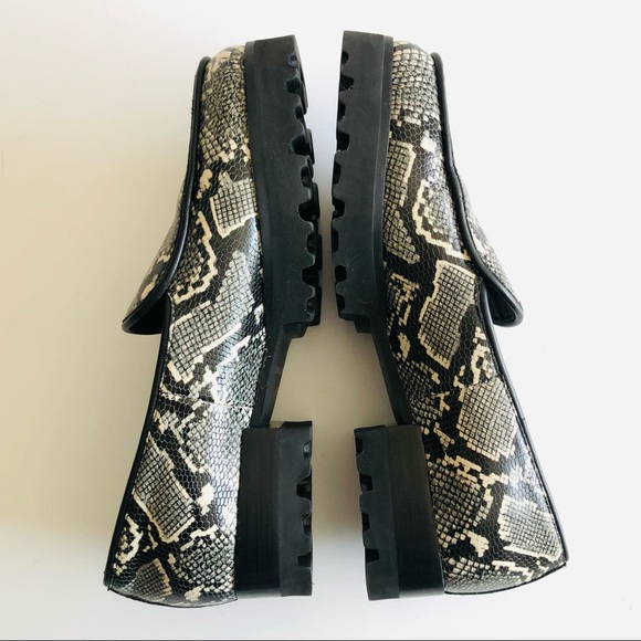 Donald J. Pliner ‘Enza’ Python Platform Loafers - Picture 10 of 12